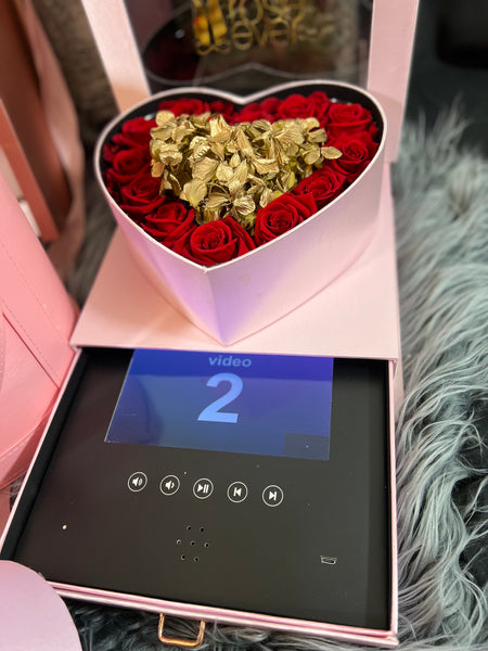 Preserved roses Heart shaped box (pink) with Lcd screen