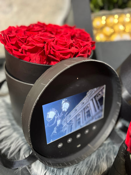 Preserved roses Hatbox (black) with Lcd screen