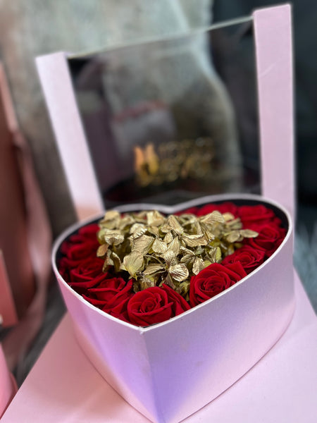 Preserved roses Heart shaped box (pink) with Lcd screen